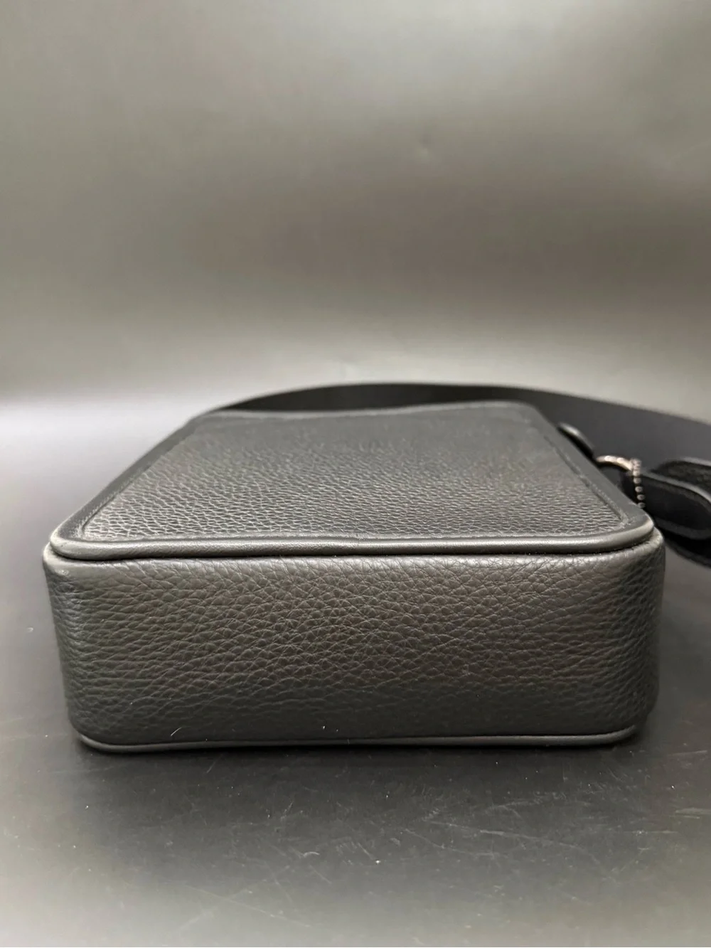 COACH CAT81 Black Solid Refined Pebbled Leather Sullivan Compact Men’s Crossbody